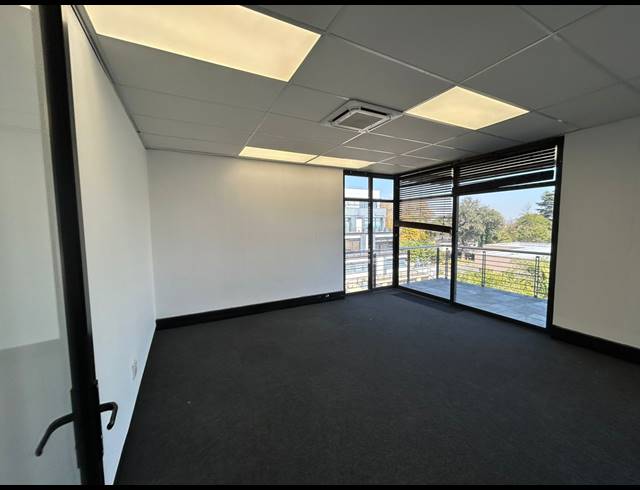 298M² OFFICE TO LET IN SANDTON CENTRAL